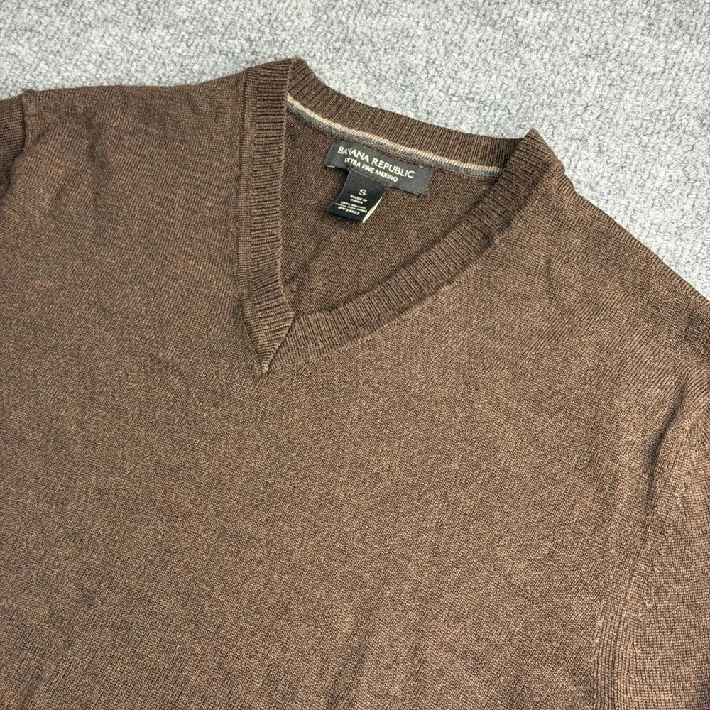 Banana Republic Sweater Mens Small Brown 100% Extra Fine Merino Wool V-Neck‎